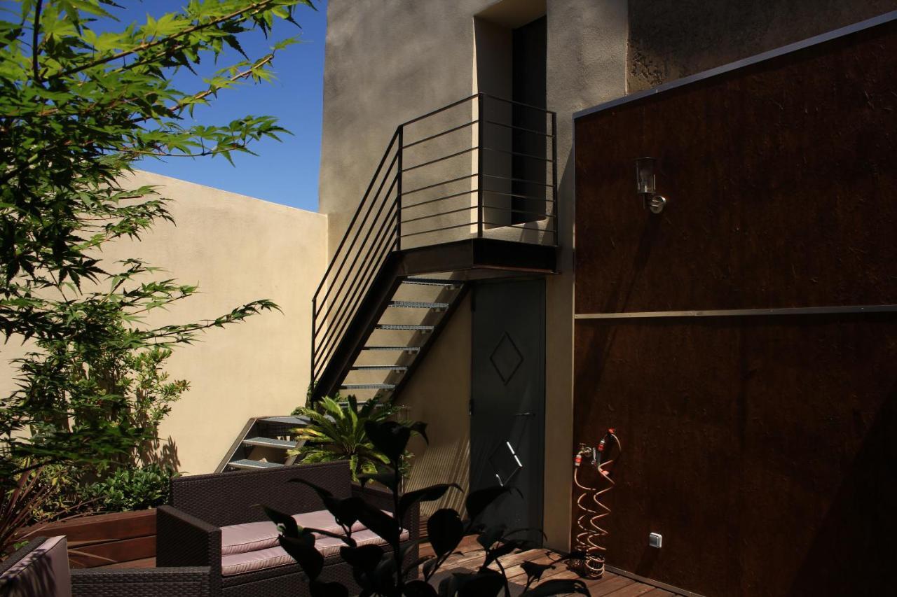 La Glycine Blanche Guest house Pomas